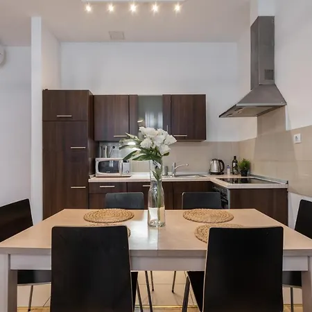 Apartman Ace Of Spades Gozsdu *